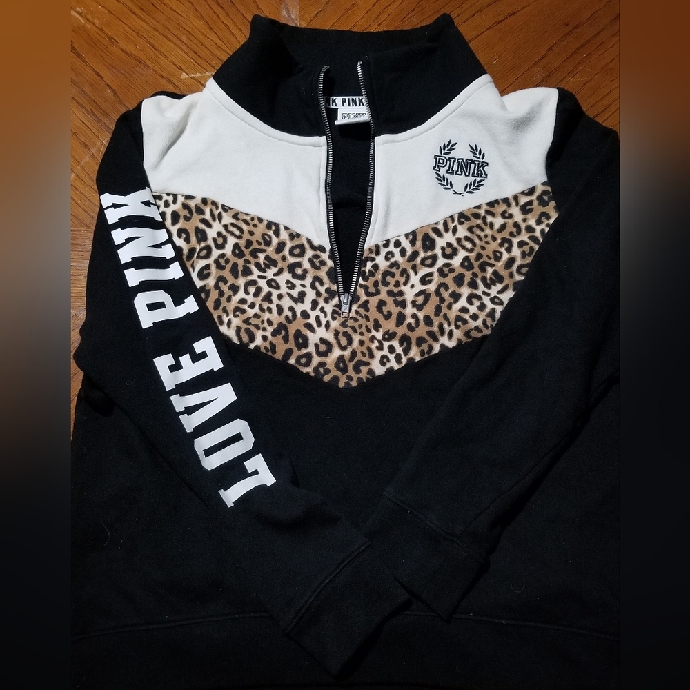 PINK Victoria's Secret Womens Black and White Leopard Jacket